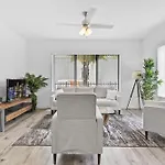 Beautiful Apt 5Min Walking Design District Apt 1
