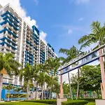 Luxury Apartment In Doral Miami, 1 Bd