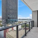 X-Lounge II - Highrise In The Heart Of Downtown With Rooftop Pool & Skyline Views