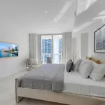 Luxury Miami Condo With Breathtaking City & Bay Views