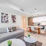 Central Brickell Condo Walk To Shops & Dining