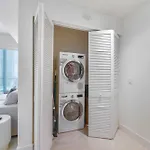 Central Brickell Condo Walk To Shops & Dining