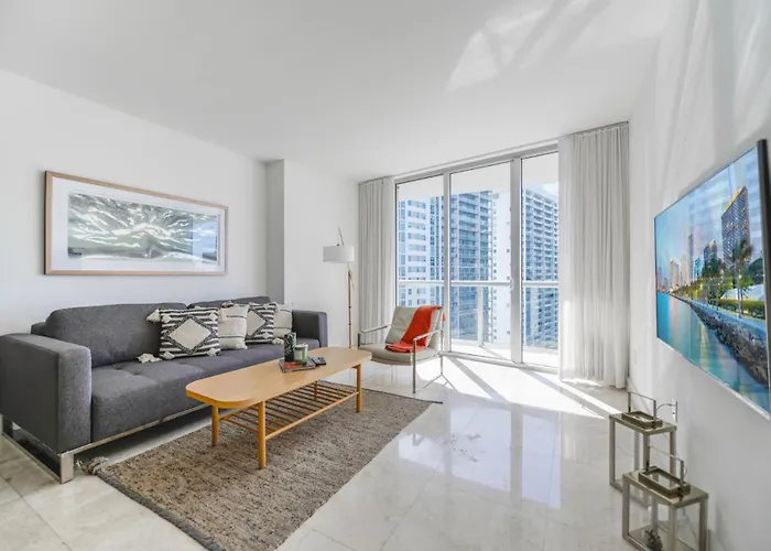 Luxury Miami Condo With Breathtaking City & Bay Views