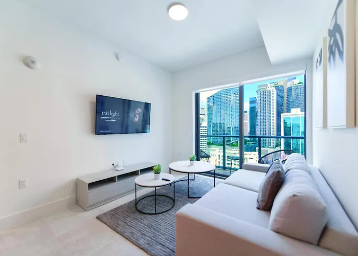 Central Brickell Condo Walk To Shops & Dining