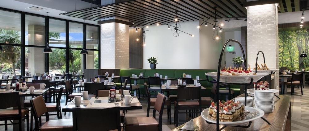 Doubletree By Hilton Miami Airport & Convention Center Miami Springs