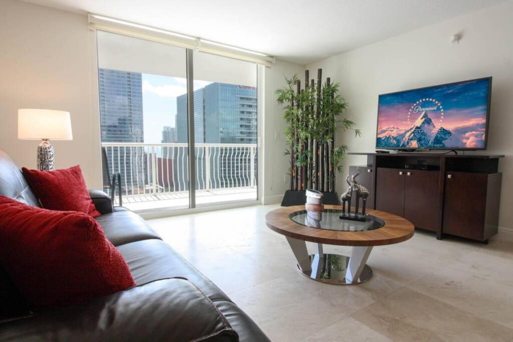Brickell Condo With Views! Miami