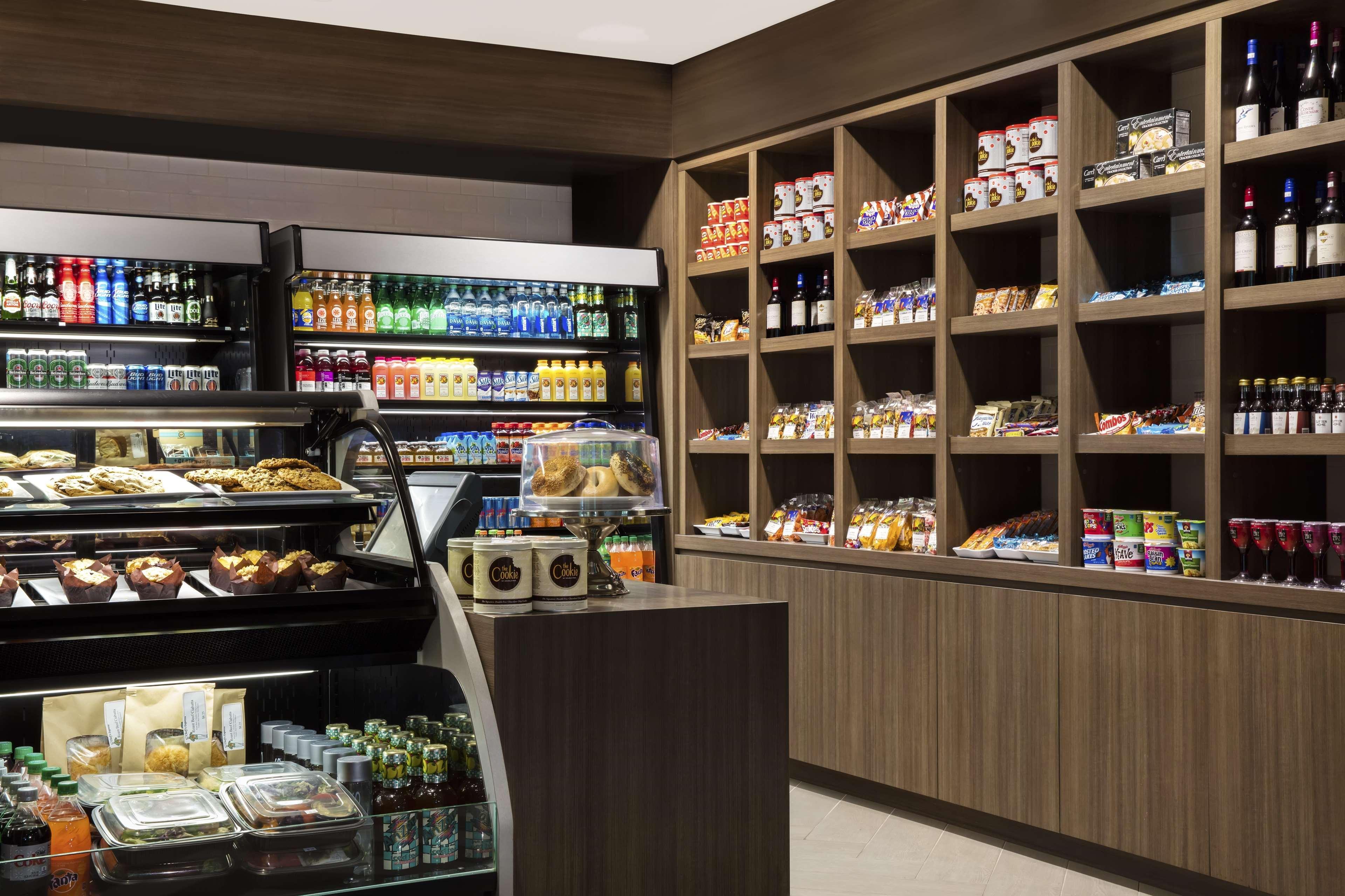Doubletree By Hilton Miami Airport & Convention Center Hotel Miami Springs