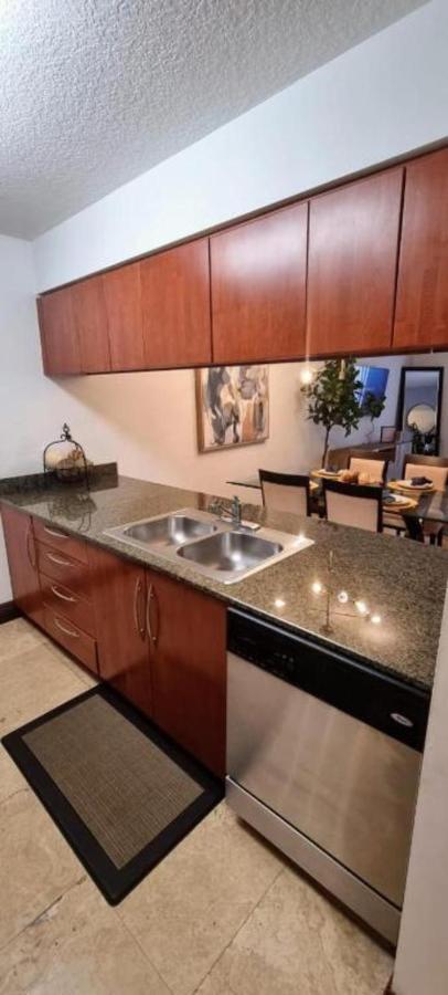 In Brickell The Miami. Free Parking Apartment Miami