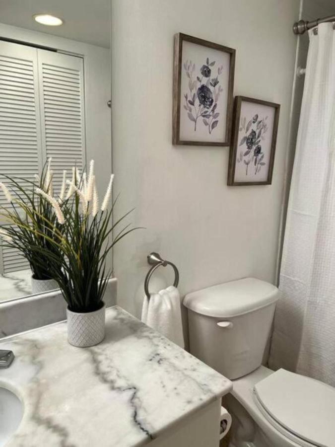 In Brickell The Miami. Free Parking Apartment *