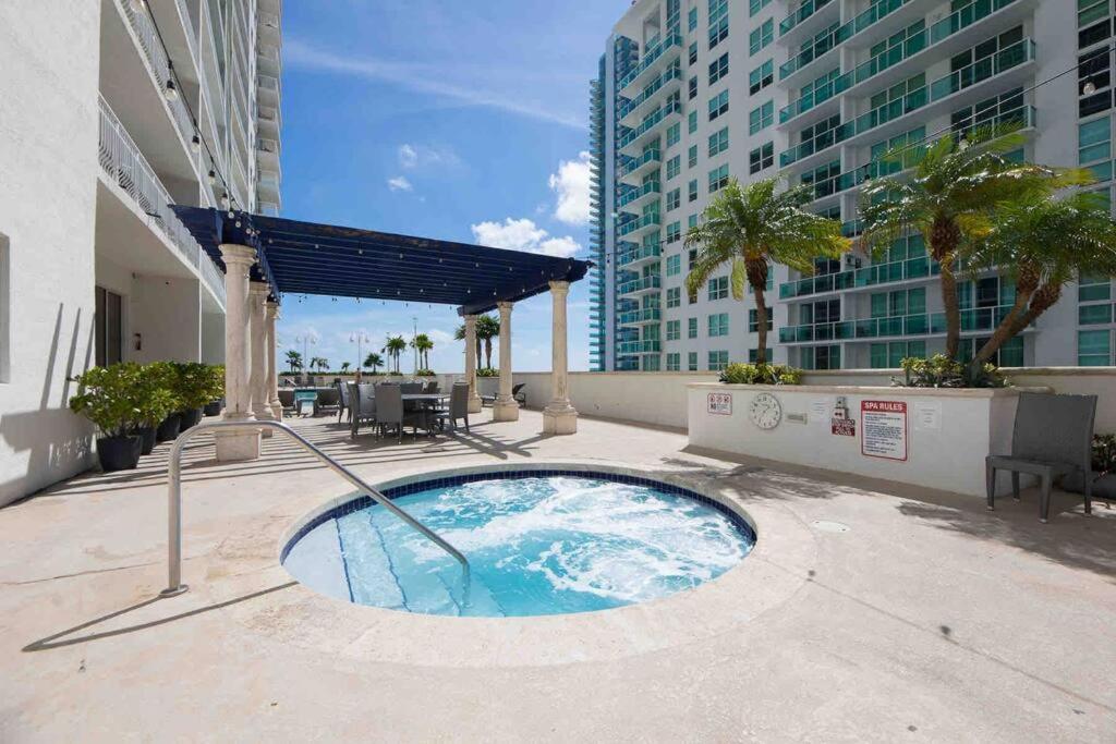 Ocean View Amazing Unit Brickell Apartment