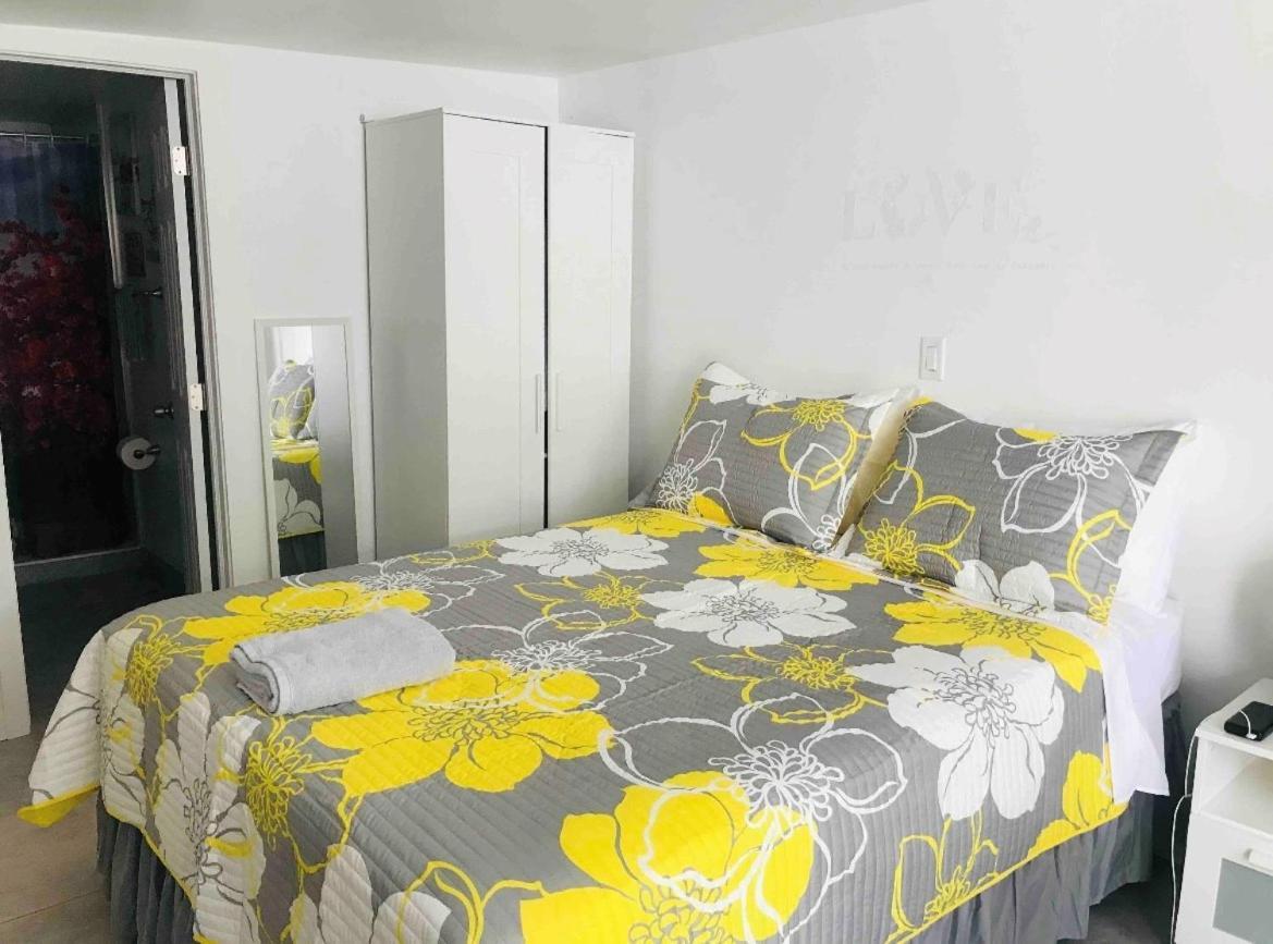 New Private Magic Of Miami, Gated Parking Homestay Miami