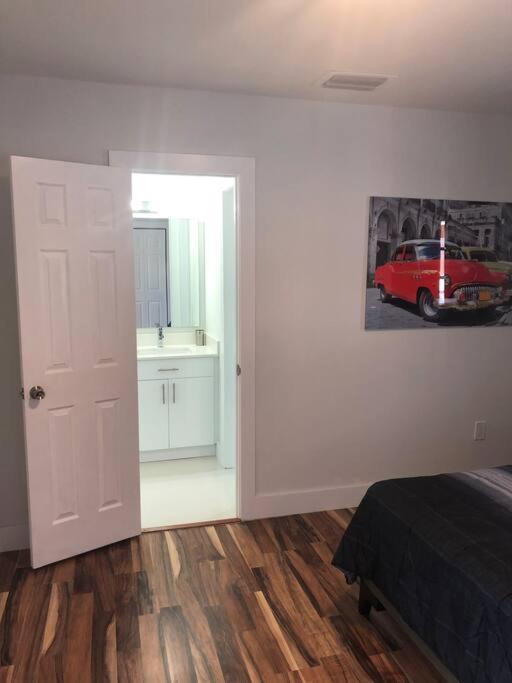 Holiday home Luxury In Miami's Center!