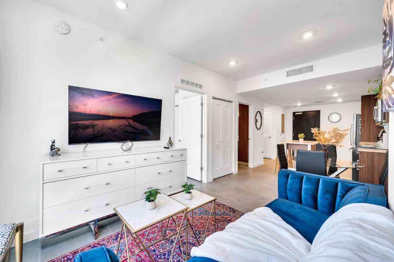 Charming In The Heart Of Downtown With Free Parking * Miami