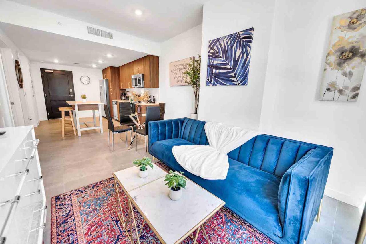 Charming In The Heart Of Downtown With Free Parking *
