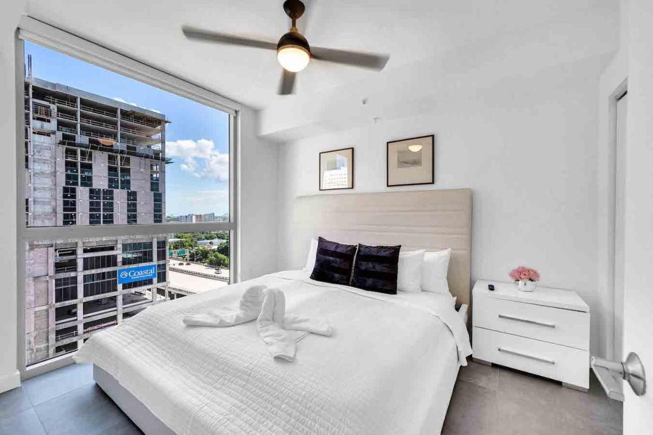 Charming In The Heart Of Downtown With Free Parking *