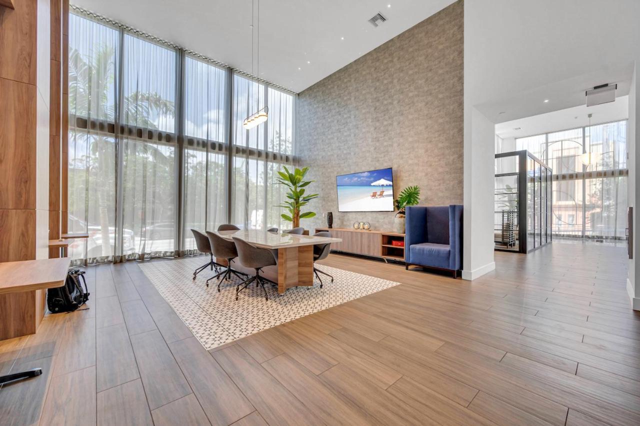 Charming In The Heart Of Downtown With Free Parking