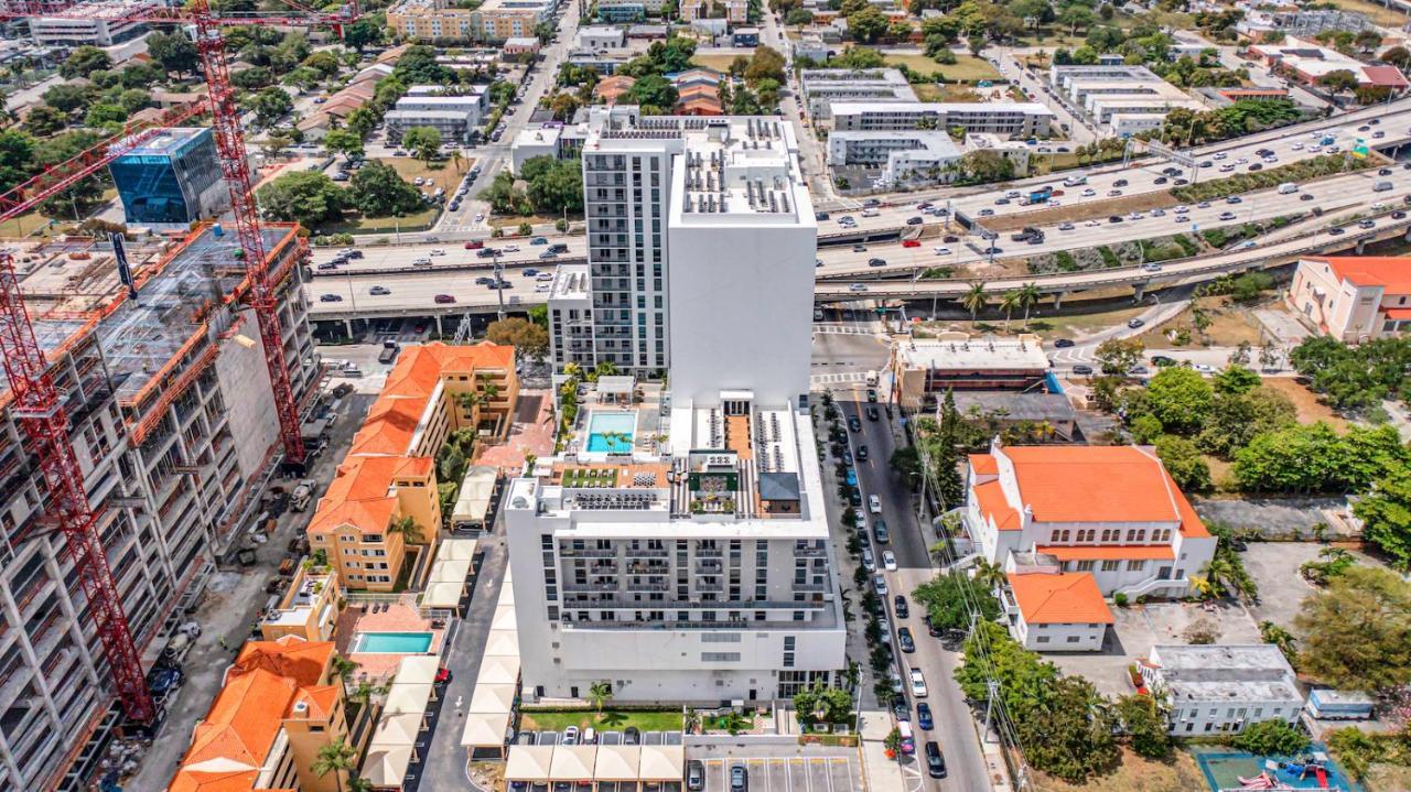 Charming In The Heart Of Downtown With Free Parking Apartment Miami