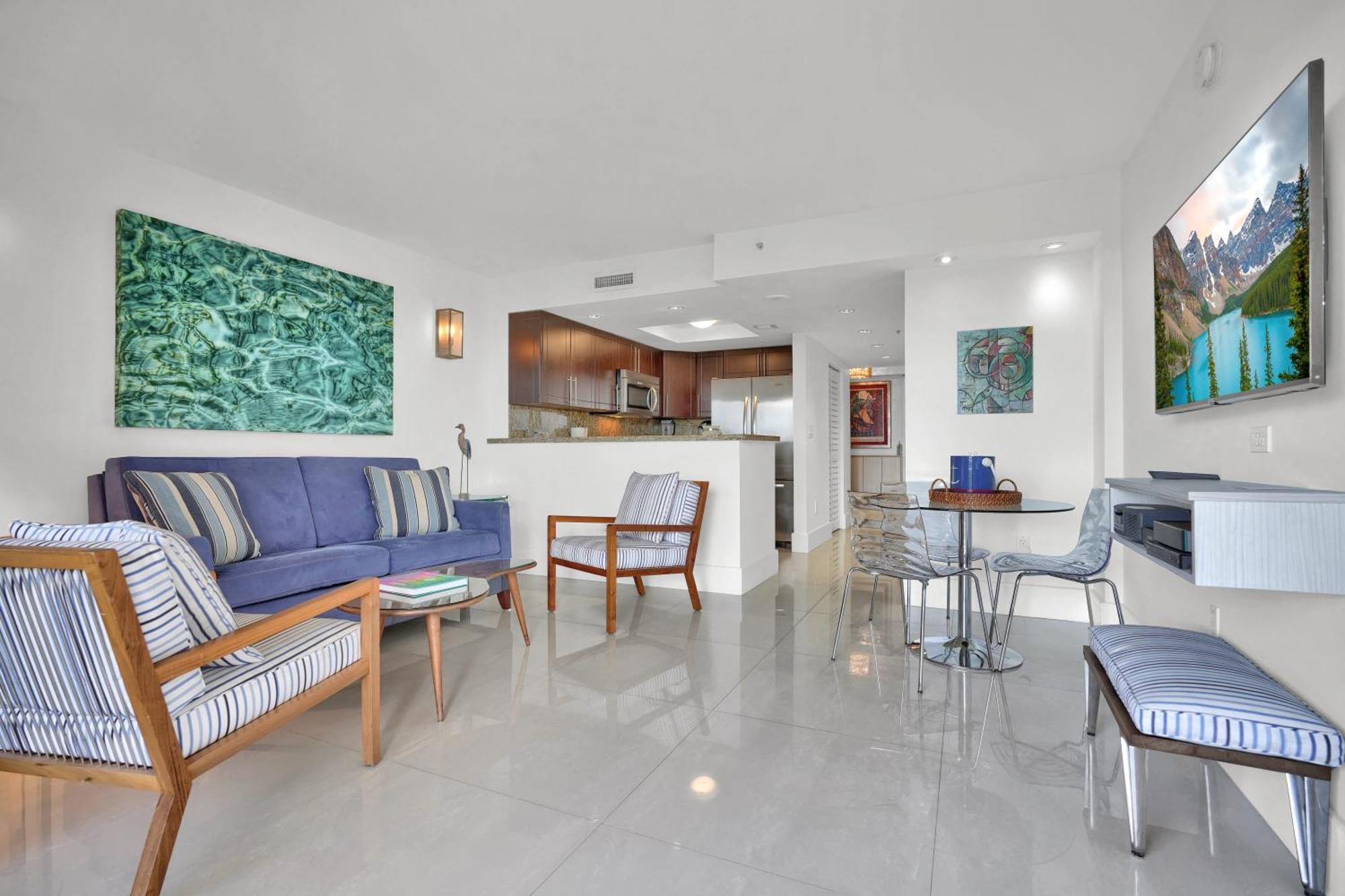 Gorgeous Spacious 2bed 2bath Bayview In Grove Miami