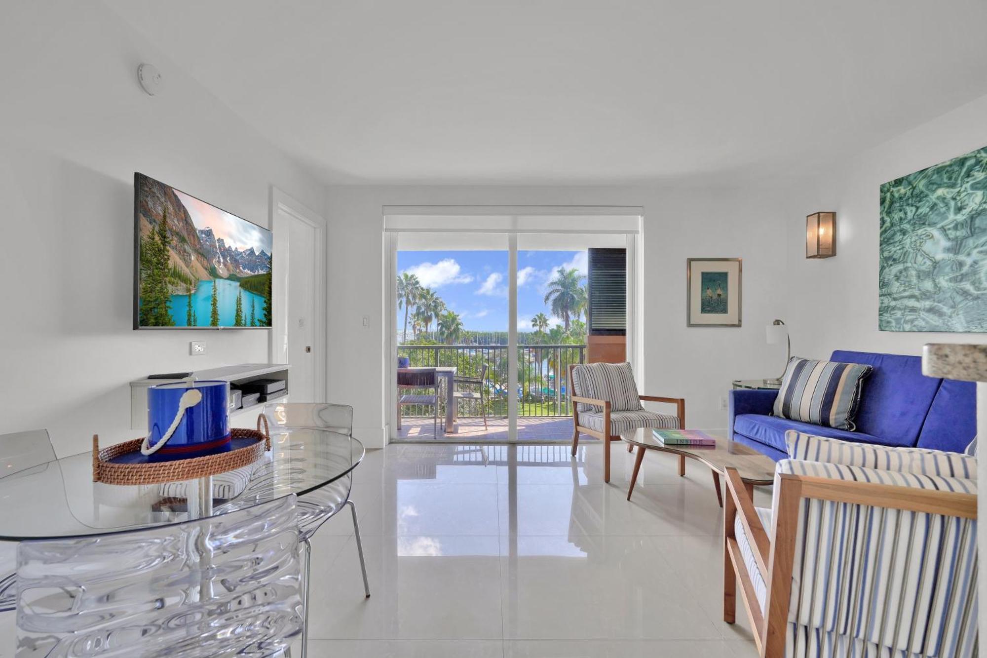 Gorgeous Spacious 2bed 2bath Bayview In Grove Miami