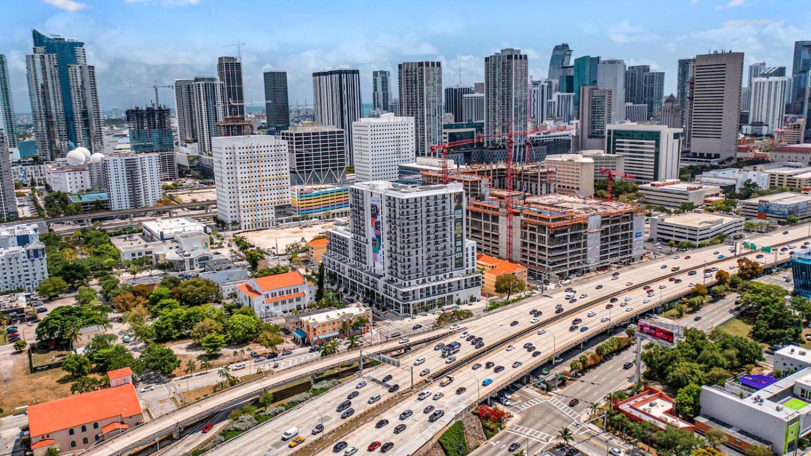 Charming In The Heart Of Downtown With Free Parking Miami