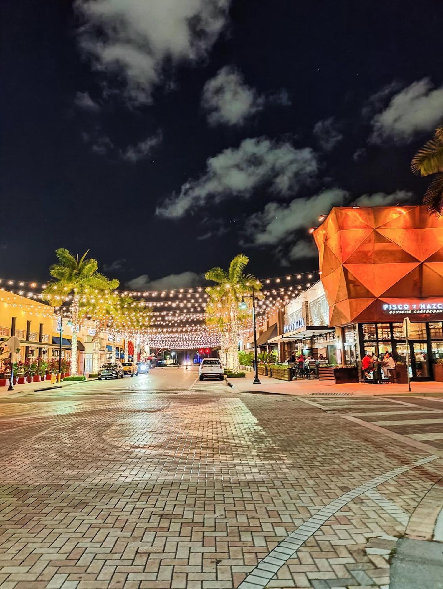 Apartment Style 1-bdrm Downtown Doral
