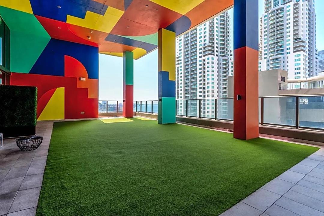 Apartment Vibrant Downtown Gem - 2br, Near Port Of & Entertainment Miami