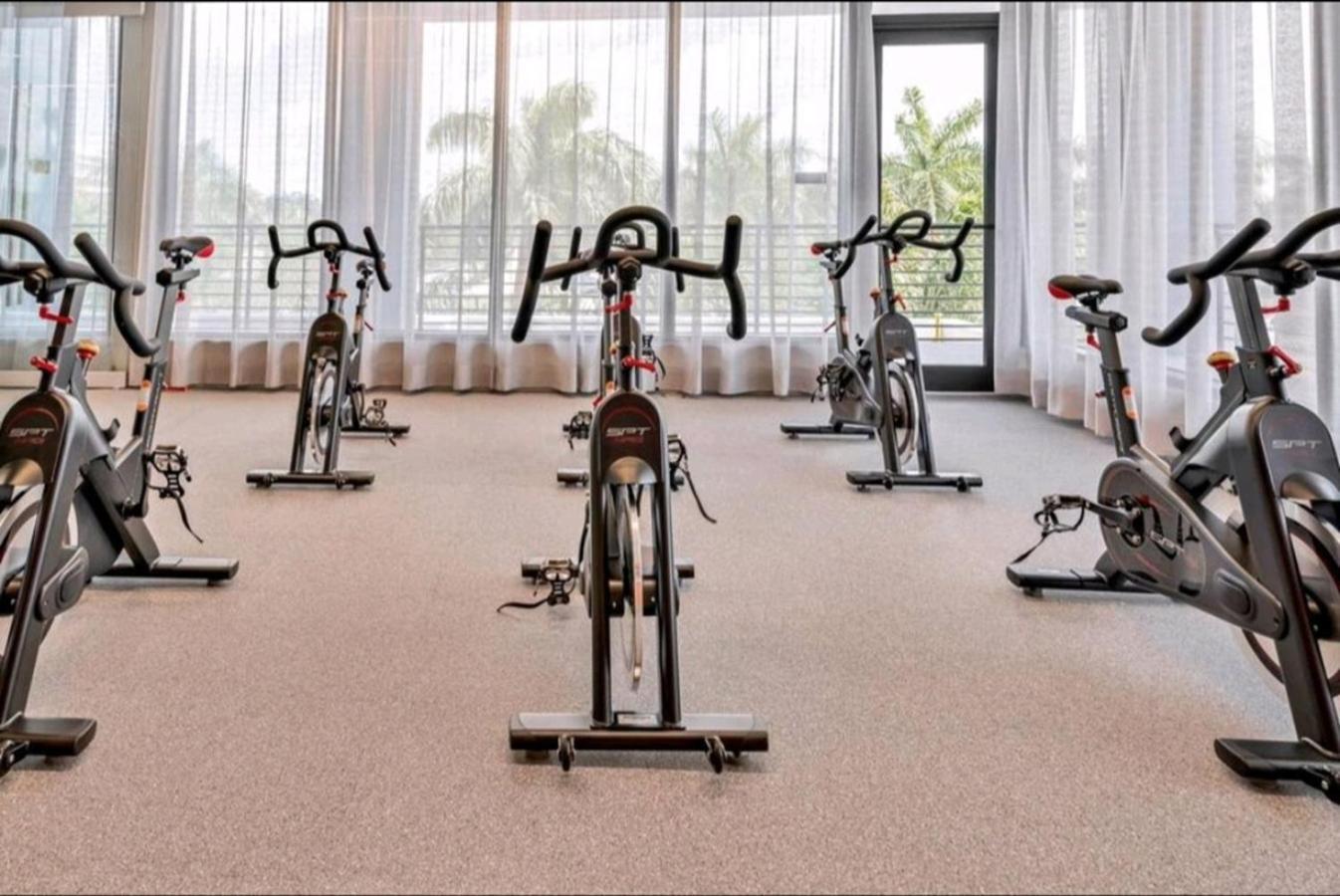 Style 1-bdrm Downtown Doral Apartment