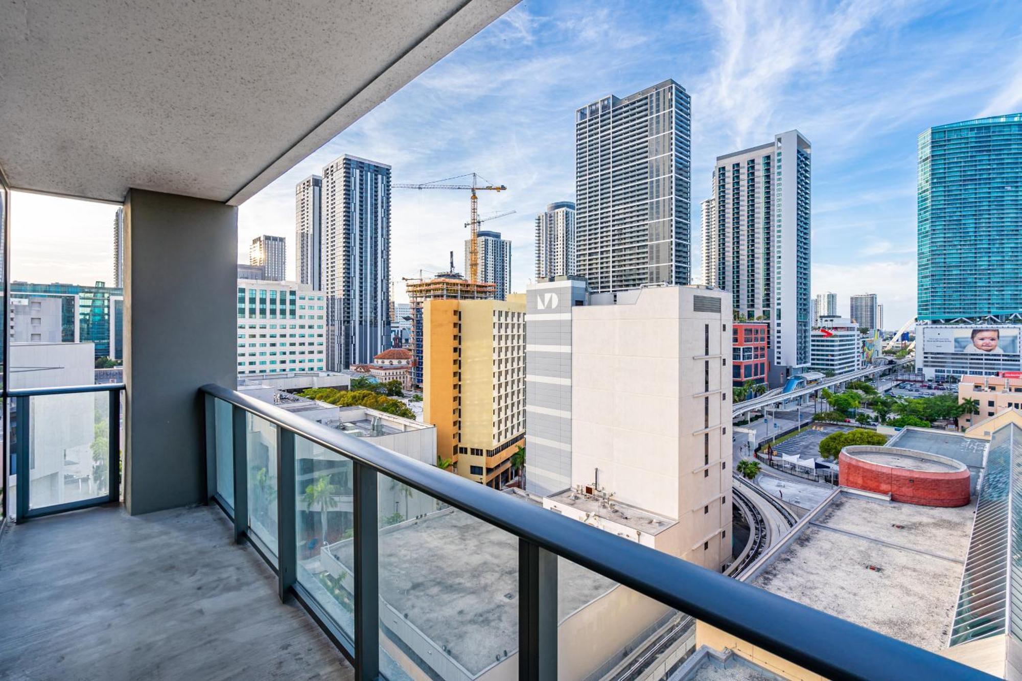 Exceptional In The Heart On Downtown Apartment Miami