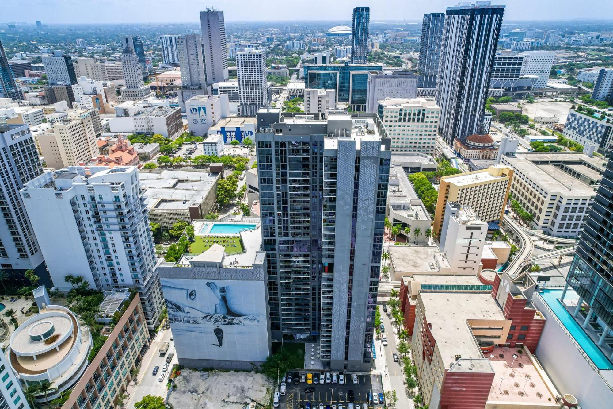 Exceptional In The Heart On Downtown Miami