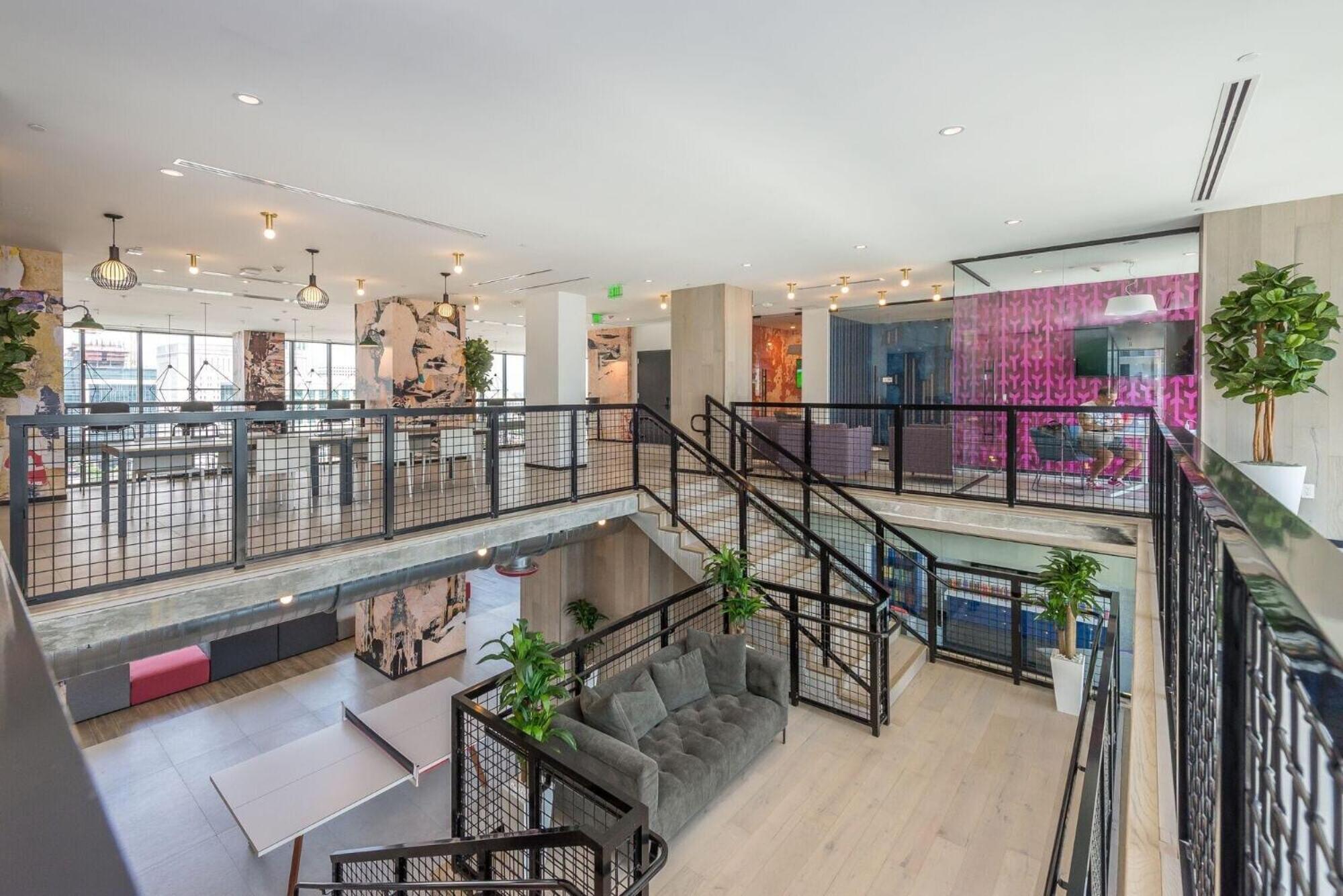 Exceptional In The Heart On Downtown