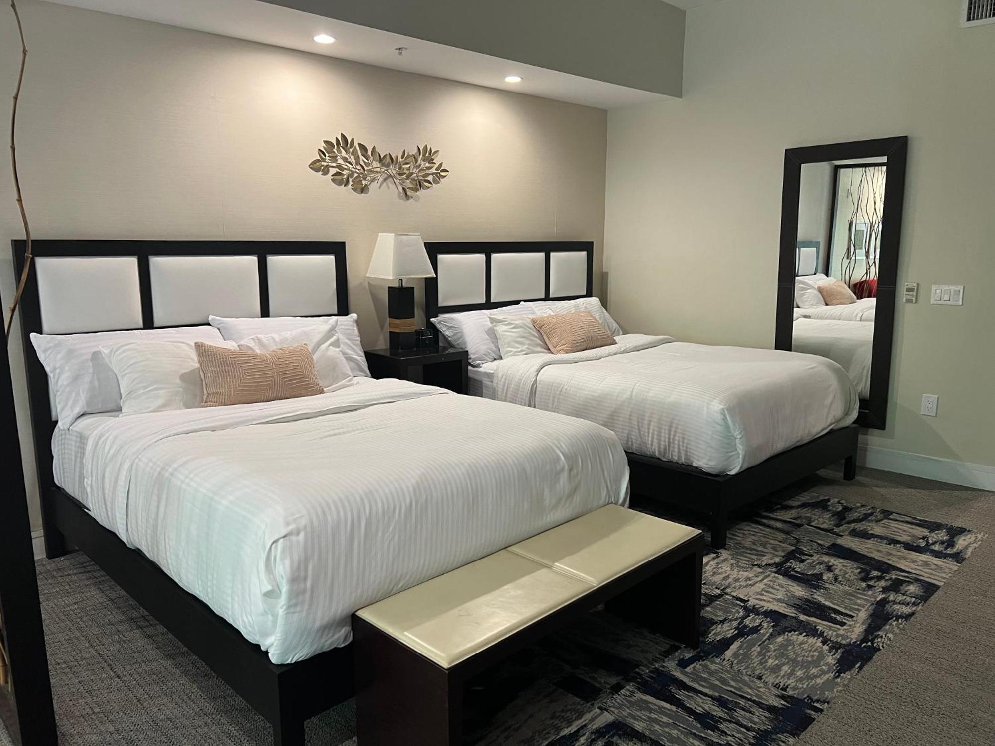 Doral Pool 404 By Wave Miami