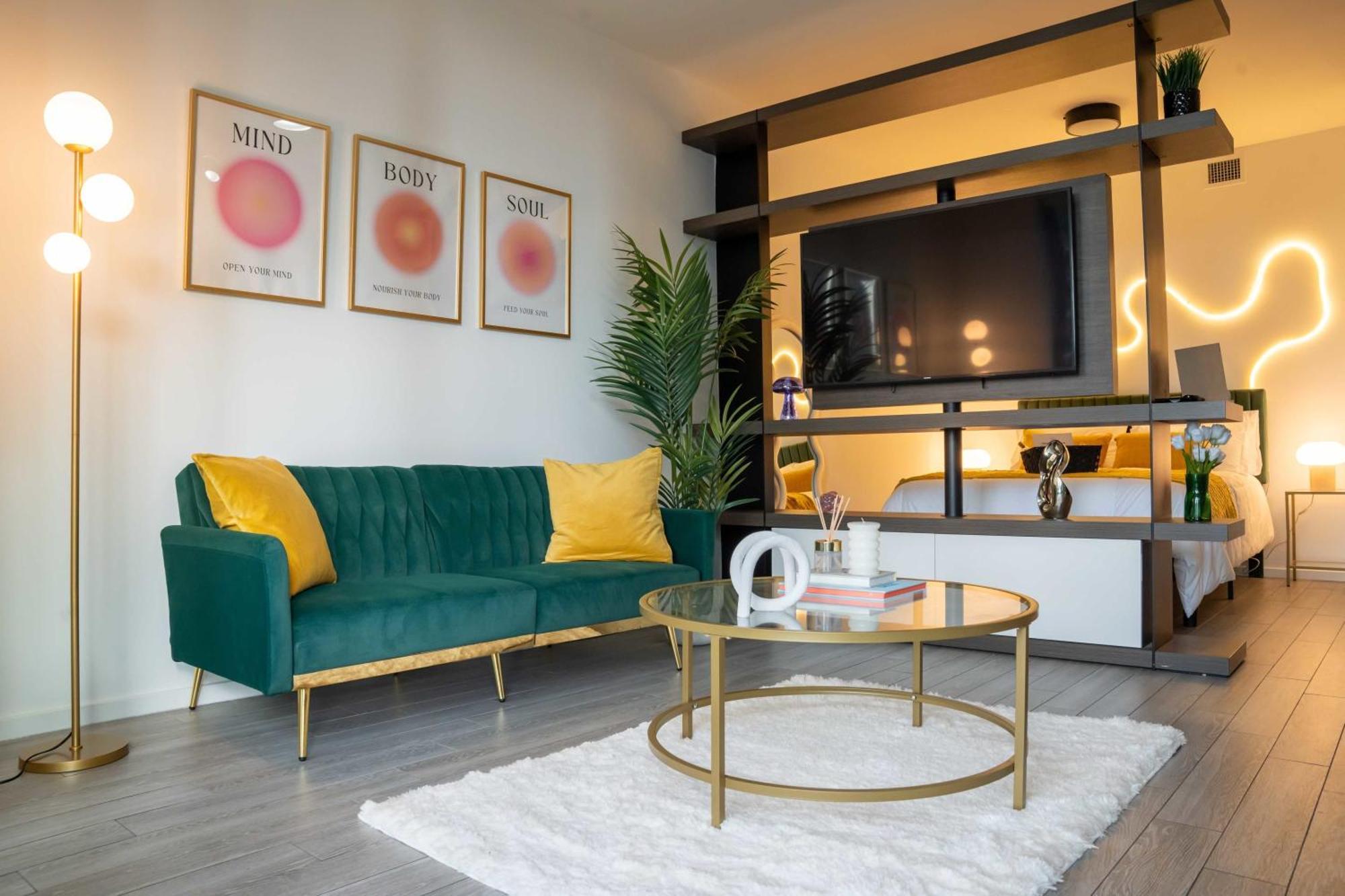 Luxury - In The Heart Of Miami