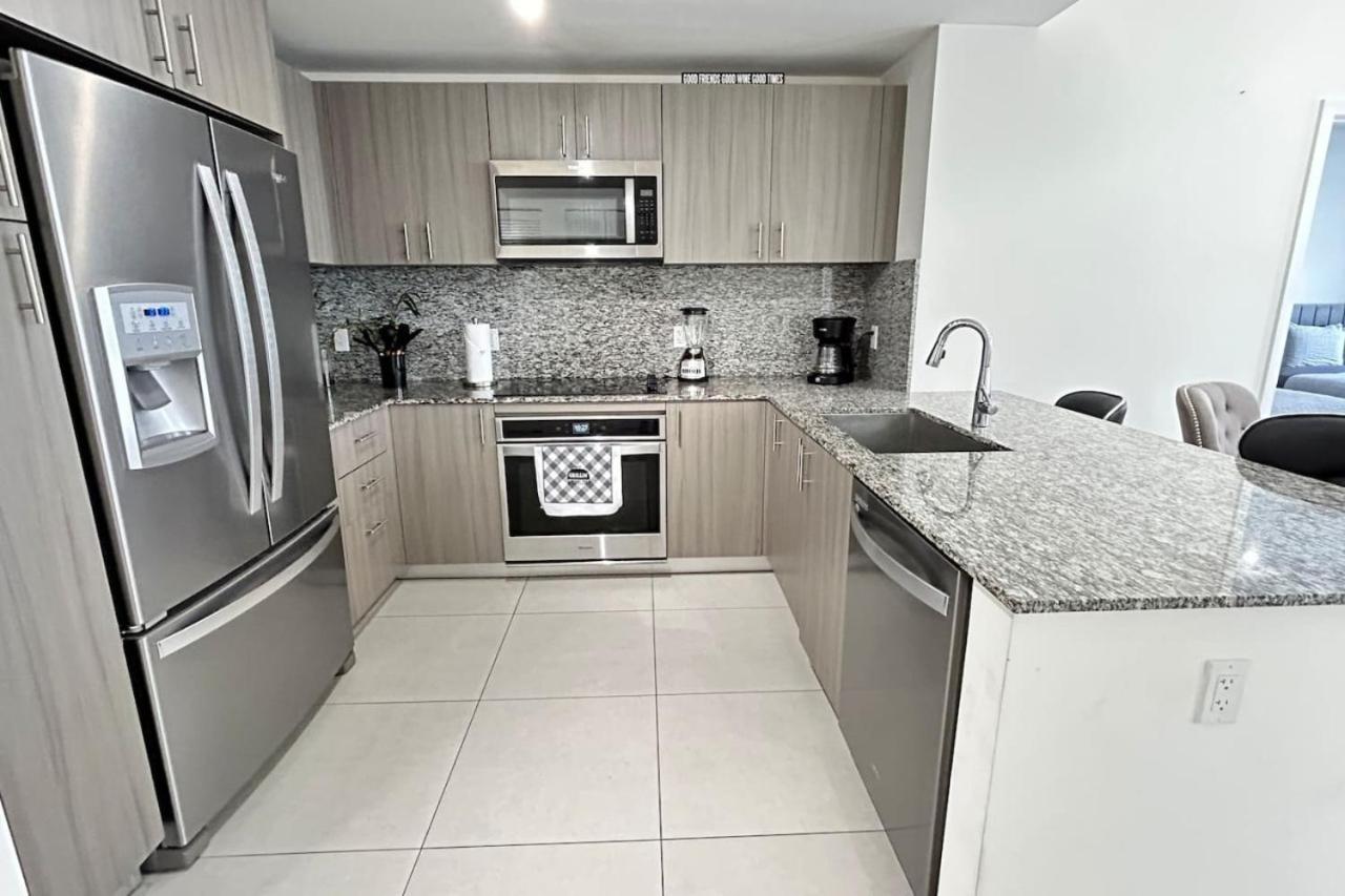 Apartment Style Luxury Living In Doral, *