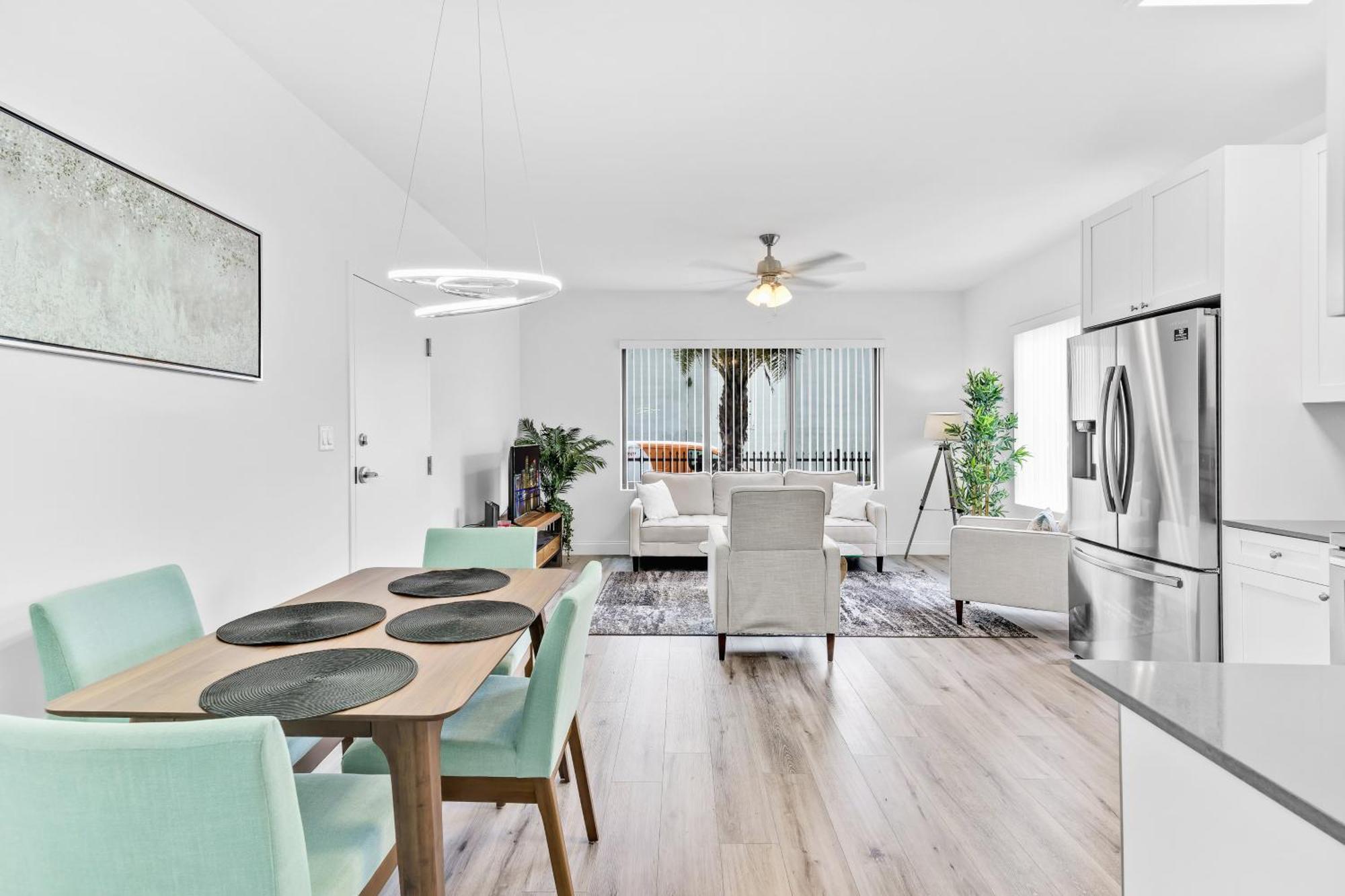 Apartment Beautiful 5min Walking Design District 1 *