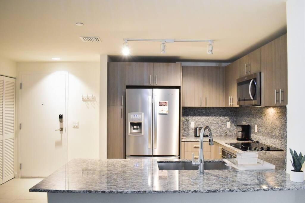 Luxury In Doral Miami, 1 Bd * Miami