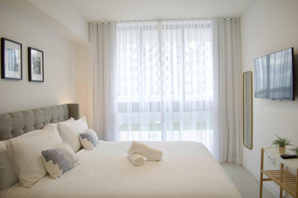 Luxury In Doral Miami, 1 Bd * Miami