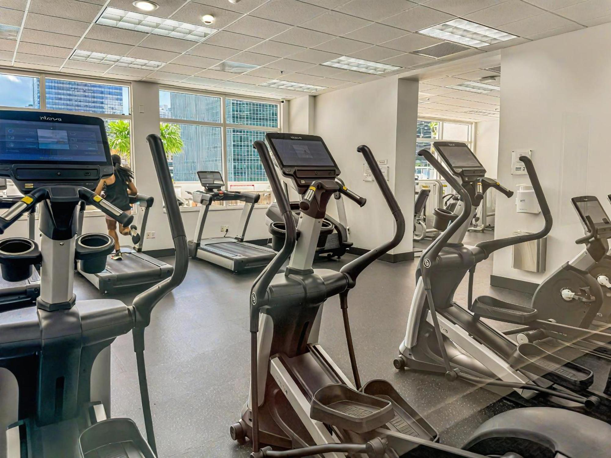 Elegant Centric Vibrant Pool Jacuzzi Free Parking * Miami