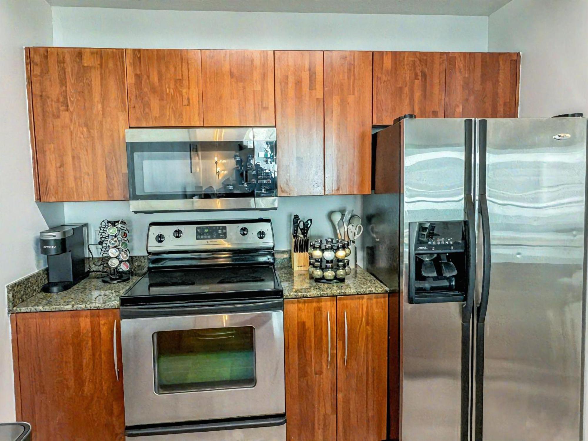Apartment Elegant Centric Vibrant Pool Jacuzzi Free Parking Miami