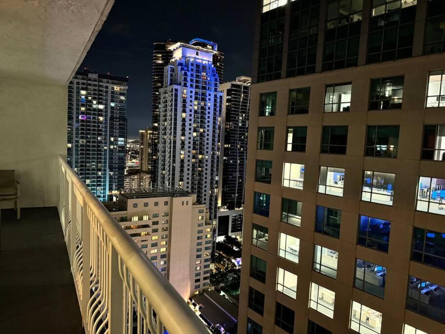 36th-floor Ocean View Brickell - Free Parking Apartment Miami
