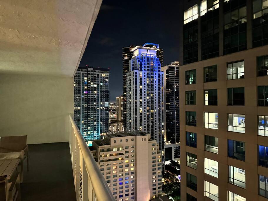 36th-floor Ocean View Brickell - Free Parking Apartment Miami