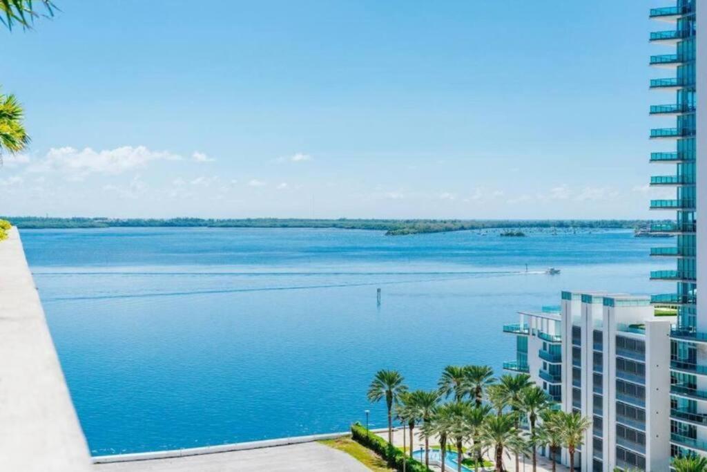 36th-floor Ocean View Brickell - Free Parking Apartment Miami