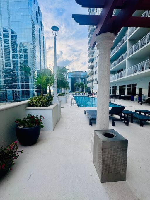 36th-floor Ocean View Brickell - Free Parking Apartment *