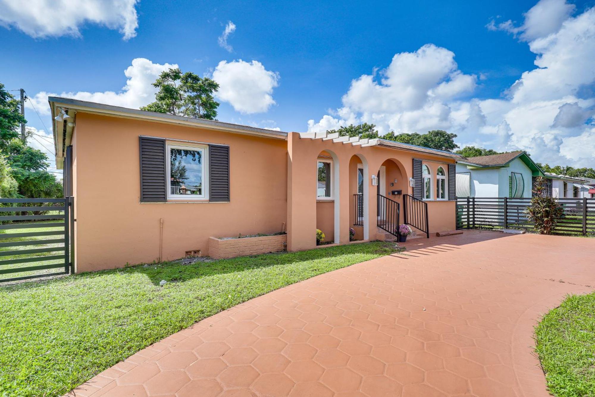 11 Mi To South With Screened Porch! Holiday home *