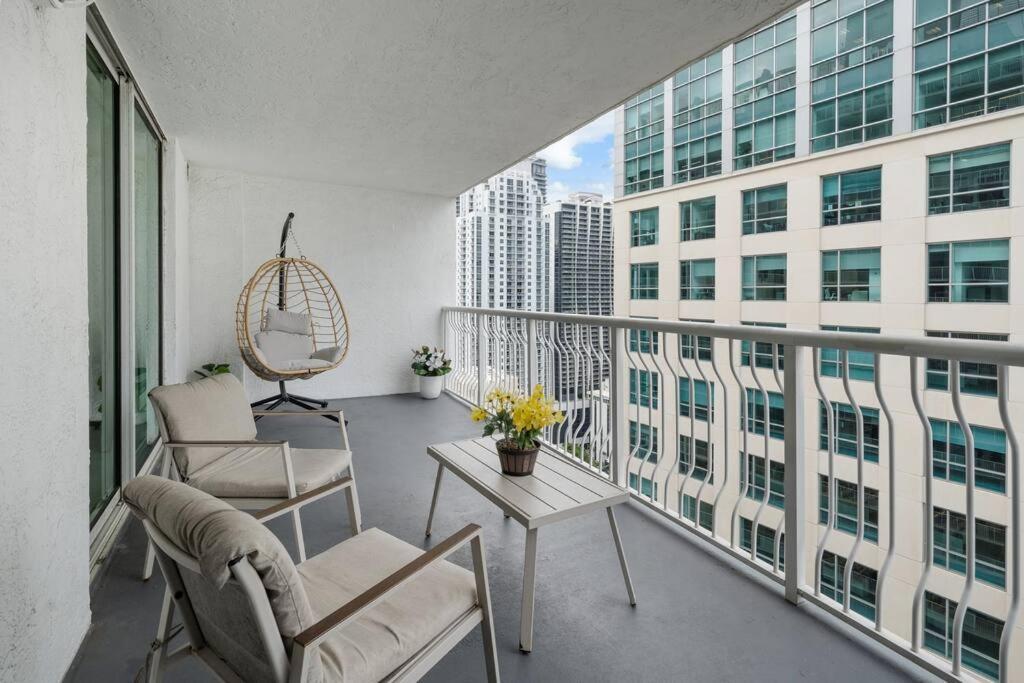 36th-floor Ocean View Brickell - Free Parking Miami