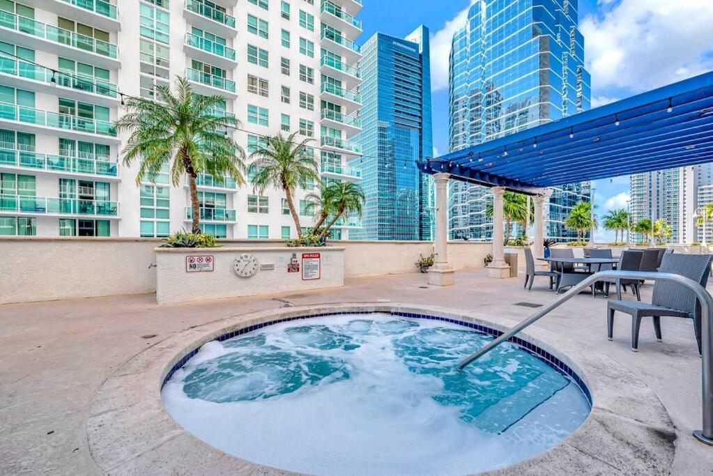 36th-floor Ocean View Brickell - Free Parking Miami
