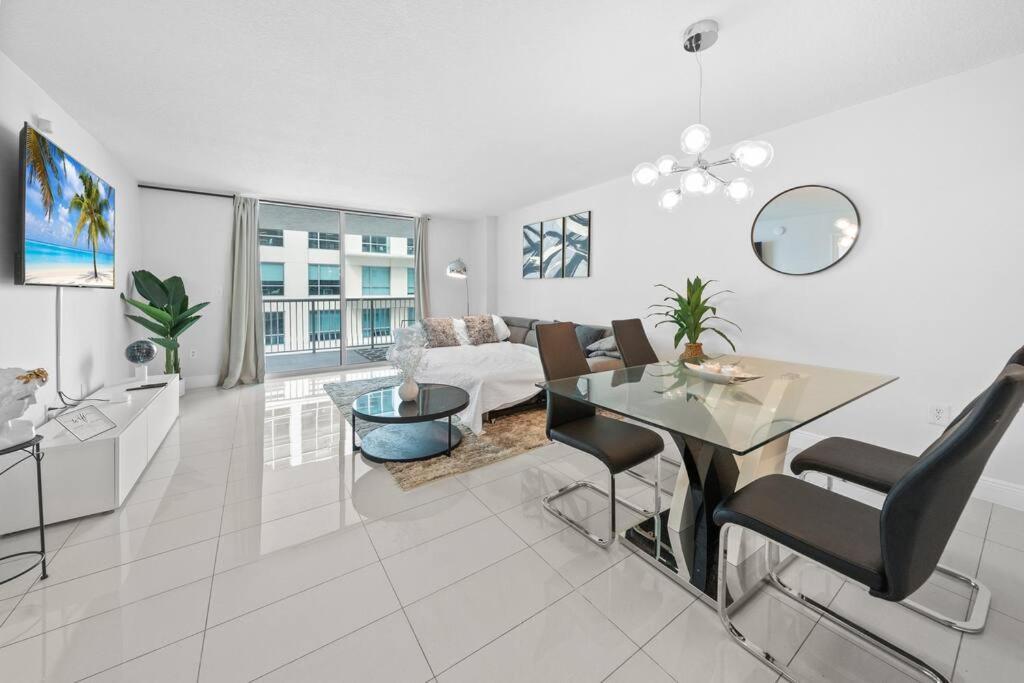 36th-floor Ocean View Brickell - Free Parking *