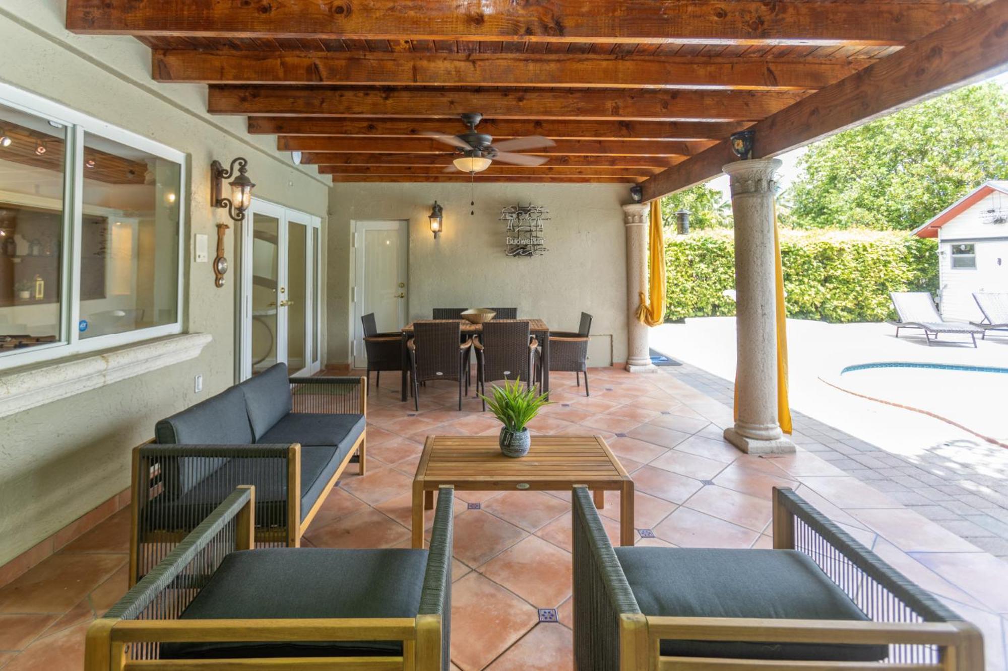 House - Heated Pool - Family Vacation