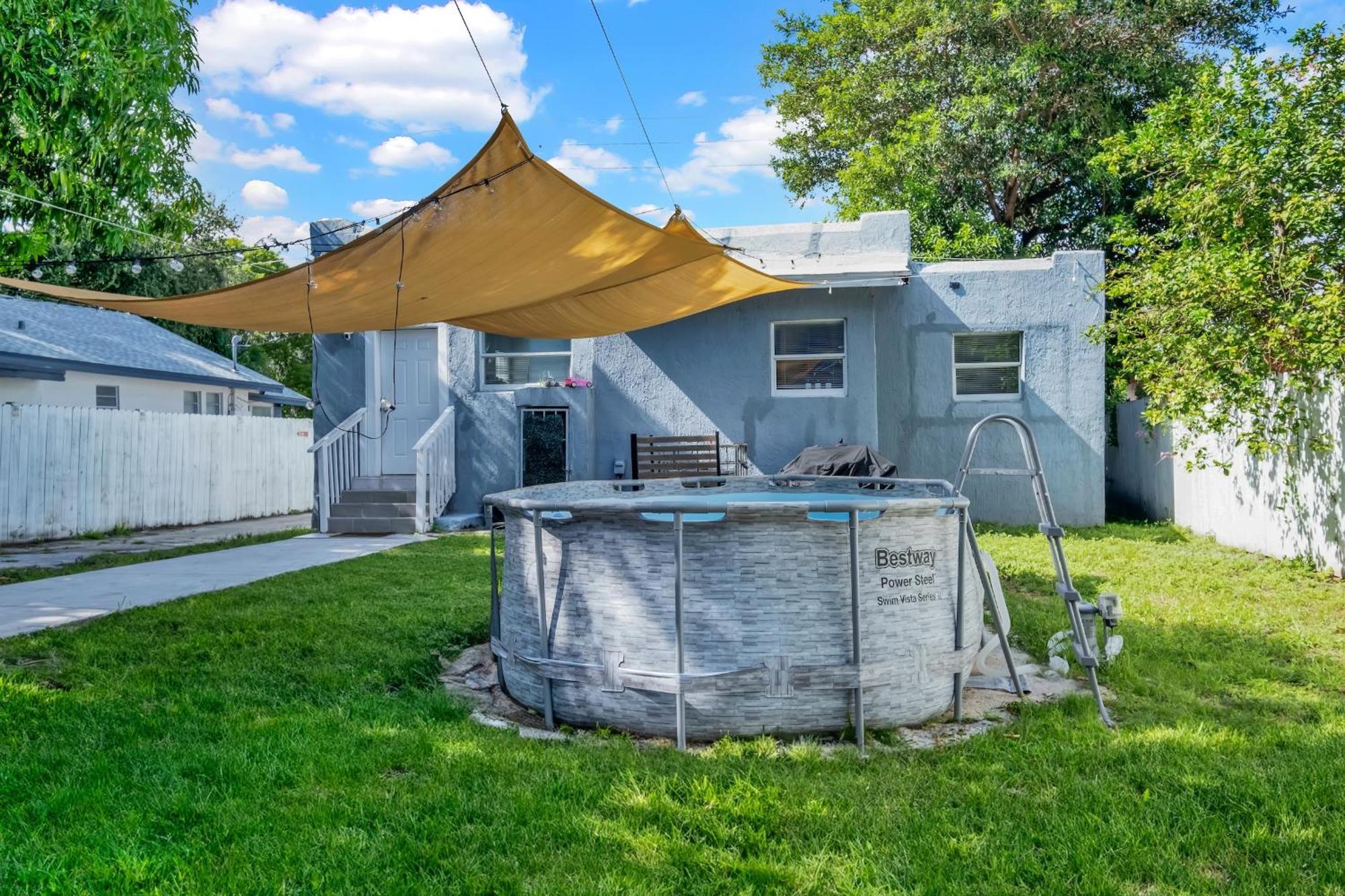 Dos Casitas Design District #1 - 3 Bedroom House Holiday home Miami