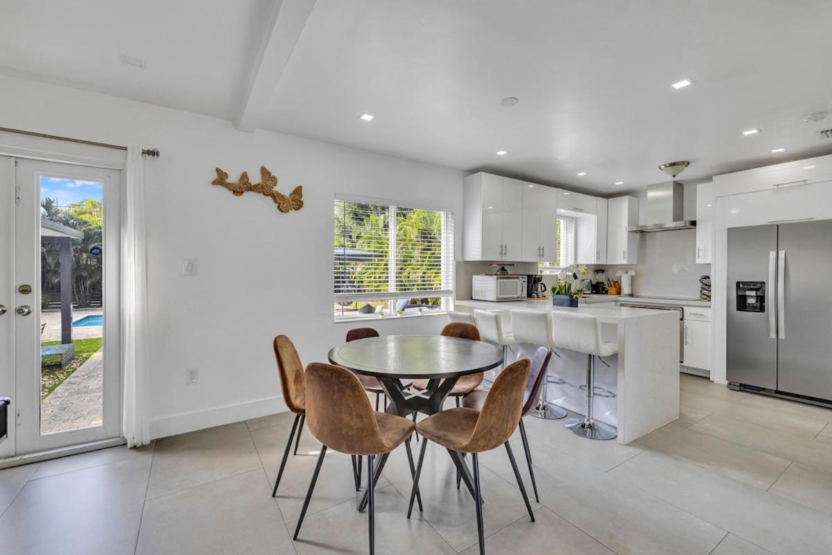 Villa - Pool & Hot Tub Escape Miami