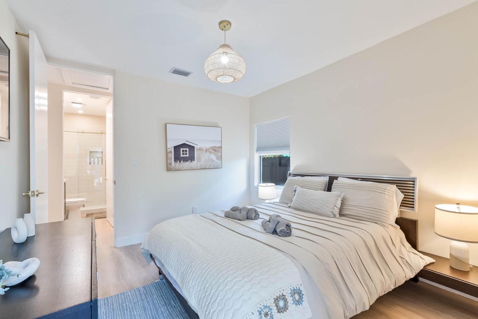 Casa Bellini Modern 3br W Bbq -10 Mins To Beac Holiday home